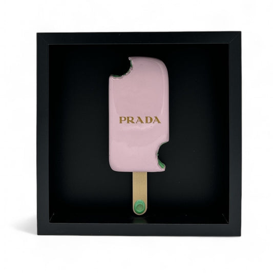 Prada, groene bite (in frame)